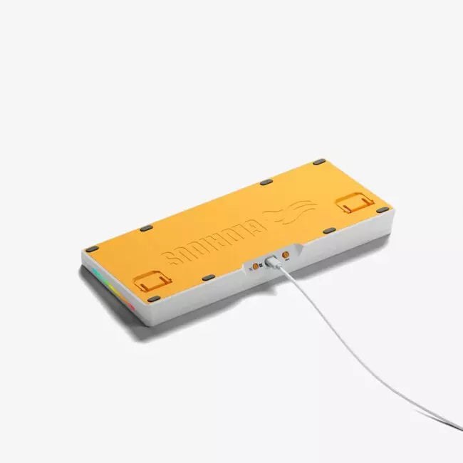 Glorious GMMK 3 75% Prebuilt Wired US Keyboard - White | GMMK3-75-FOX-W-W - Desert Games