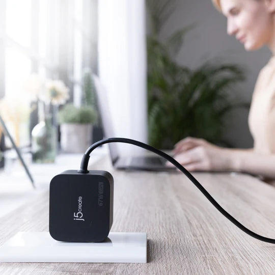 J5 Create 67W GaN PD USB-C® Mini Charger with 4.5 mm DC Converter - Desert Games